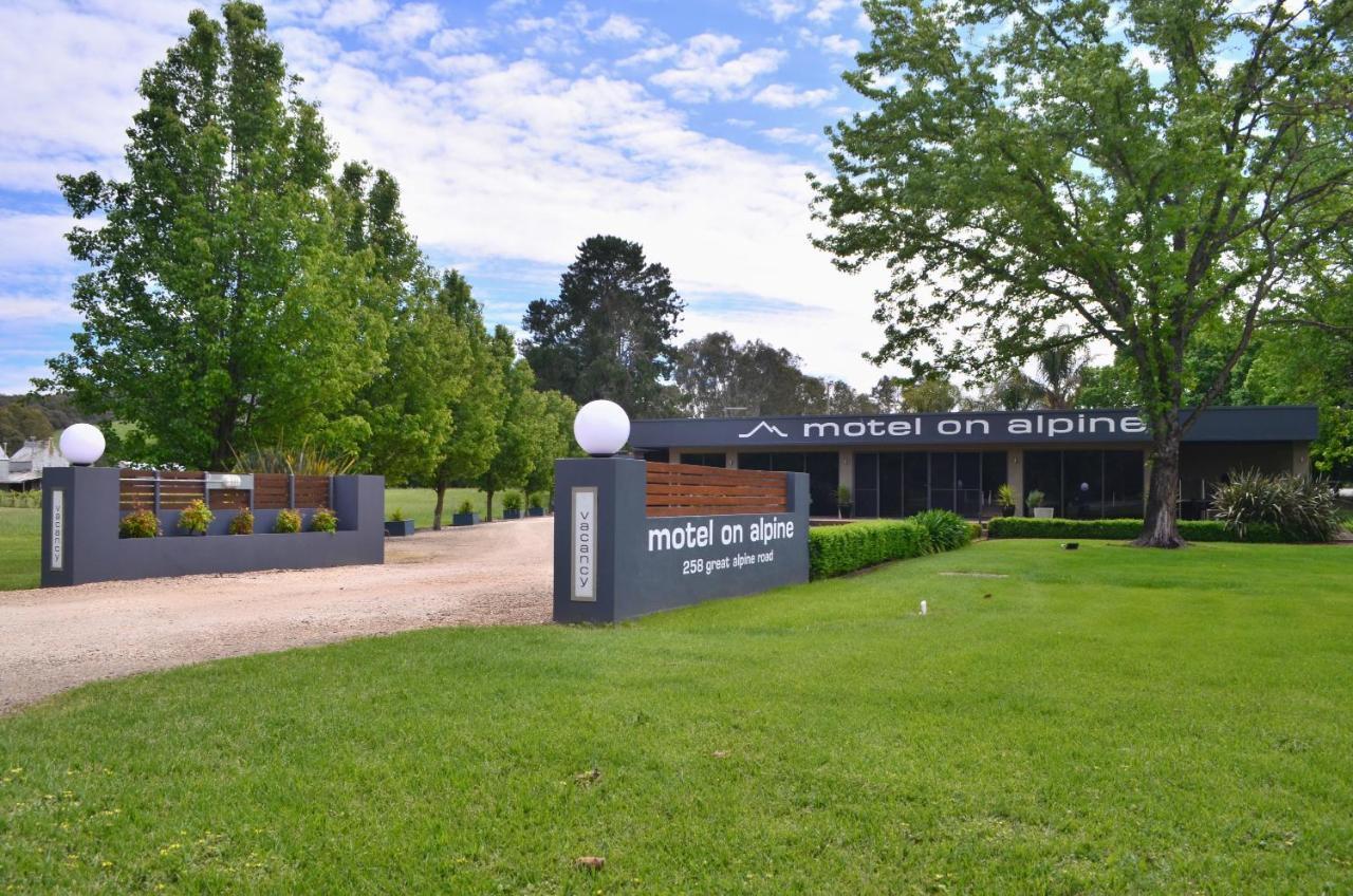 Myrtleford Motel On Alpine Exterior photo