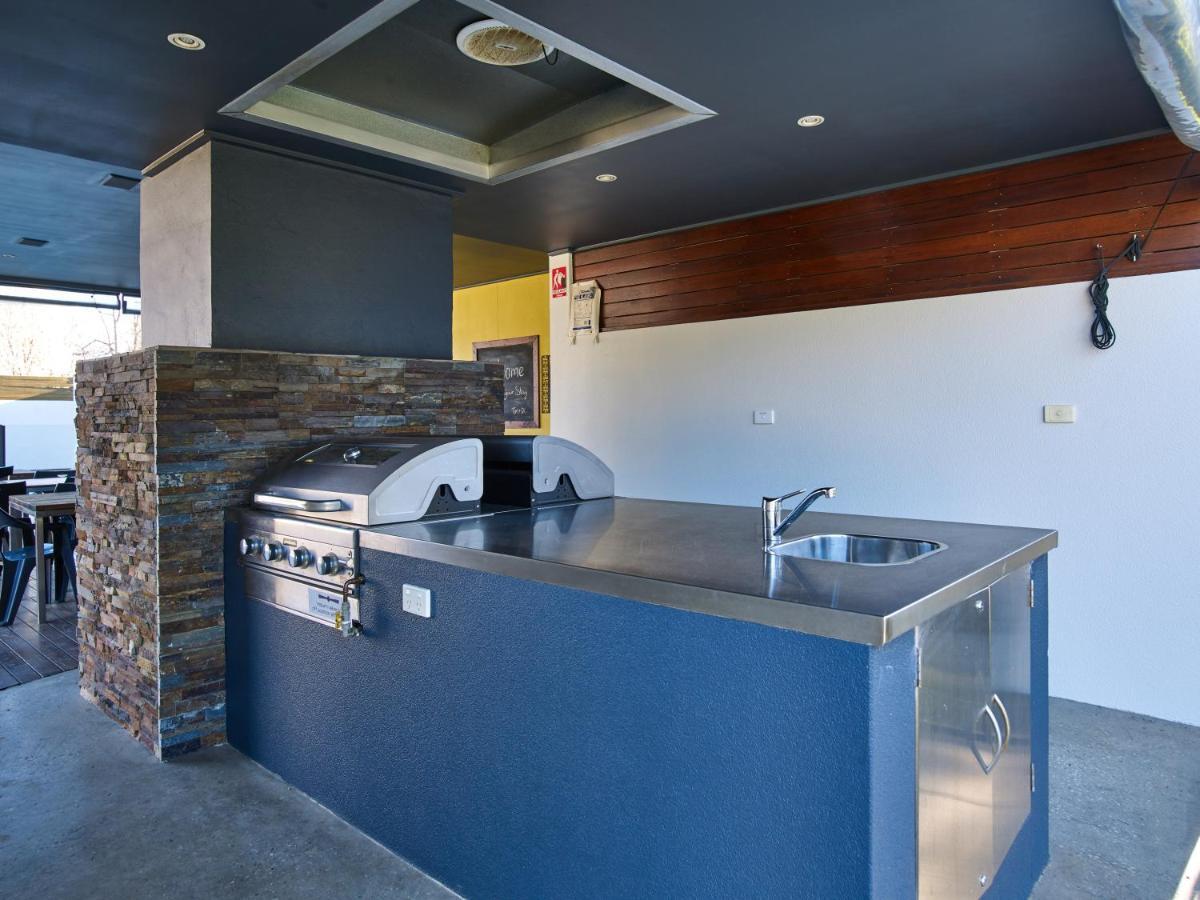 Myrtleford Motel On Alpine Exterior photo